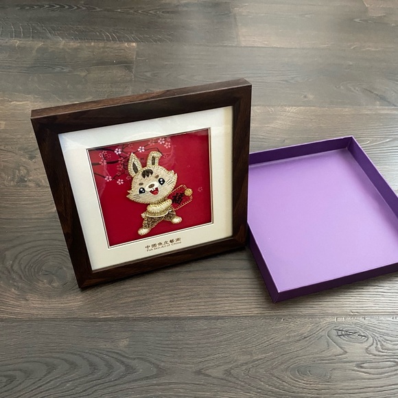 Chinese framed folk art handmade fish skin year of rabbit - Picture 7 of 7